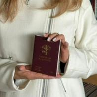 Todo lo que debe saber sobre el nuevo modelo de pasaportes en Colombia que inicia el 1 de abril. Precios, vigencia de documentos actuales y riesgos.