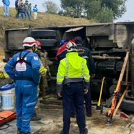 Grave accidente en Boyacá: bus de transporte público se volcó en la vía Tunja-Villa de Leyva. Hay 11 heridos y organismos de socorro atienden la emergencia