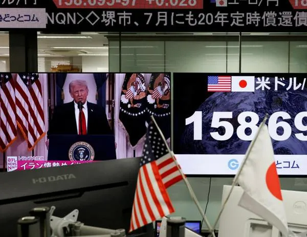 Trump garantiza "terminar el trabajo" en Irán en breve mientras escala la crisis del petróleo