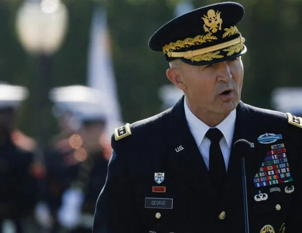 Jefe del Estado Mayor del Ejército de EE. UU. es destituido en plena guerra contra Irán