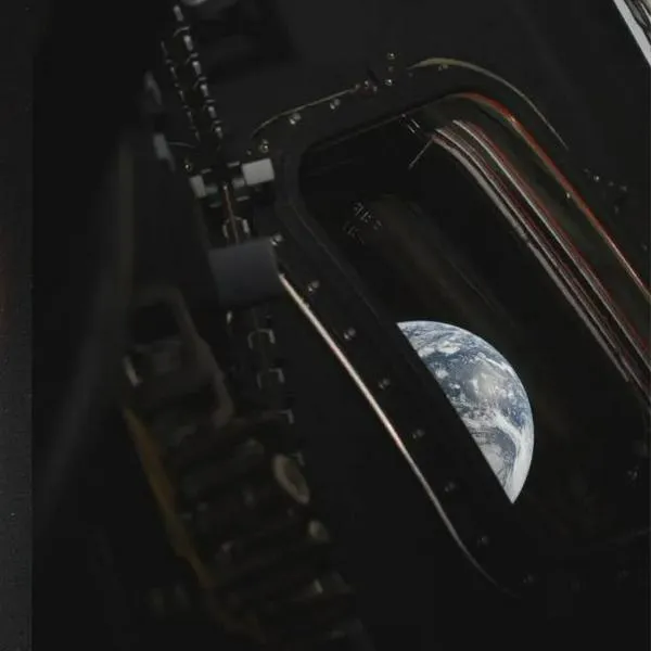 "Una vista impresionante": primeras fotos de la Tierra que tomaron astronautas de Artemis II. La NASA las publicó en redes sociales. 