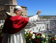"Que quienes pueden librar guerras, elijan la paz": el llamado de León XIV en su primera Pascua como papa