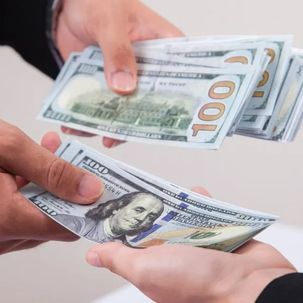 Dólar no resucitó en Semana Santa y cayó a precio que no se veía hace meses