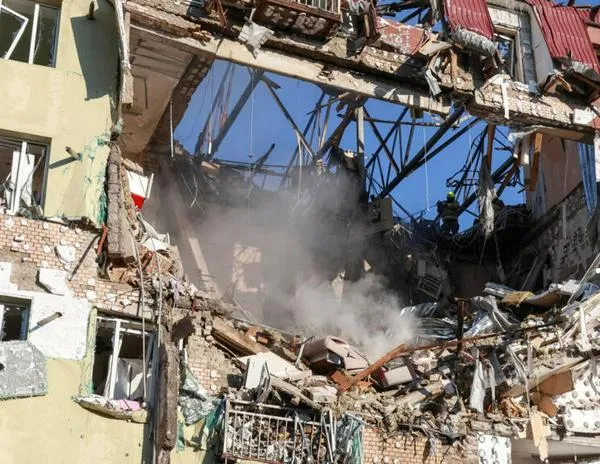 Tres muertos en Odessa por ataque ruso; más de 40 atrapados tras embestida contra una mina en Lugansk