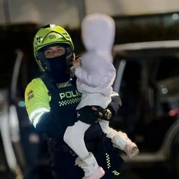 Encuentran a niña secuestrada en camioneta robada y así fue el operativo