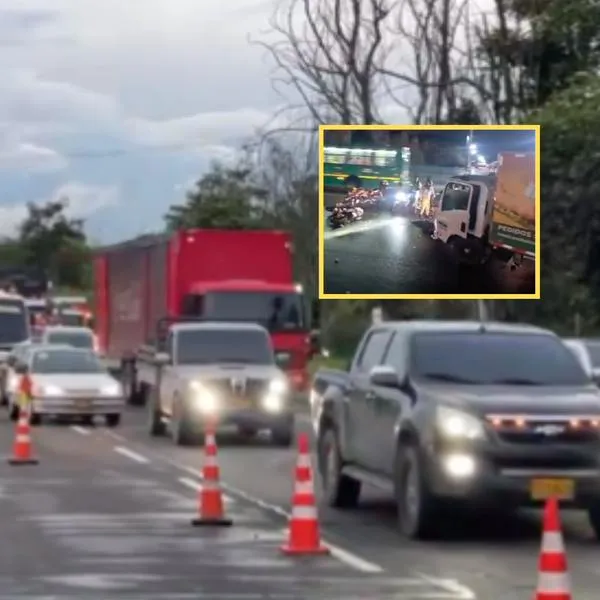 Trancón Autopista Norte Bogotá hoy por accidente entre moto y camión de lechona
