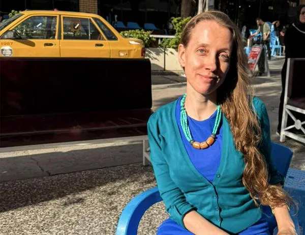 Grupo armado respaldado por Irán libera a periodista estadounidense secuestrada en Bagdad