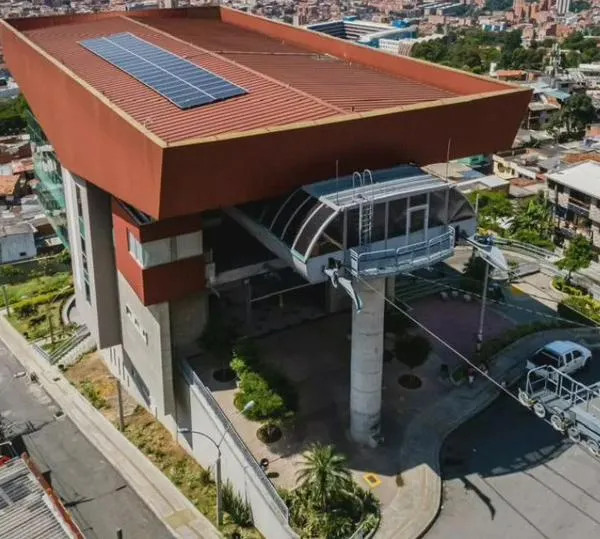 Metro de Medellín ahorra más de $81 millones al año con paneles solares: así opera su sistema