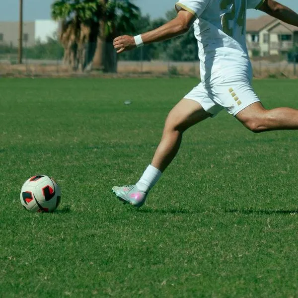 Joven hirió a menor de 13 años porque no lo dejó jugar partido de futbol