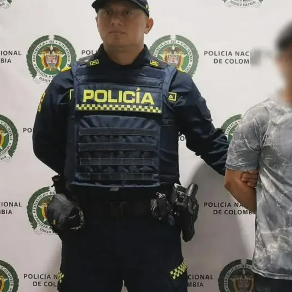 Capturan a un hombre que grababa partes íntimas de mujeres en La Tebaida