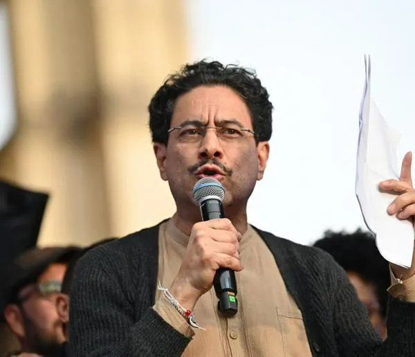 Colombia's presidential candidate for the Pacto Historico party, Ivan Cepeda, speaks during a campaign rally at Lourdes Square in Bogota on February 3, 2026. Colombia will hold a presidential election on May 31, 2026. (Photo by Alejandro GONZALEZ / AFP)