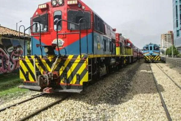 Mujer fue atropellada por el Tren de la Sabana, en Bogotá: qué se sabe del caso