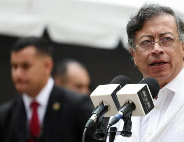 Colombia elevará al 100% los aranceles a Ecuador en medio de la escalada de su disputa comercial