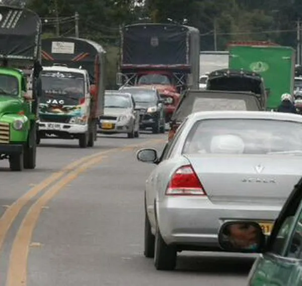 Mesa técnica define plazos para regular tránsito de vehículos pesados en vías de Subachoque