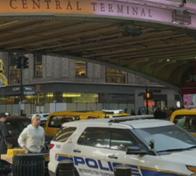 Ataque con machete en metro de Nueva York deja tres heridos; atacante fue abatido por la Policía