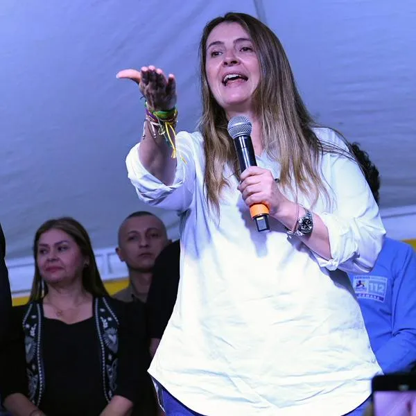 Amenaza contra Paloma Valencia provocó mensaje de alerta de Álvaro Uribe