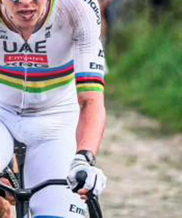 Wout Van Aert “desinfló” a Pogacar en el velódromo y ganó la París-Roubox 2026