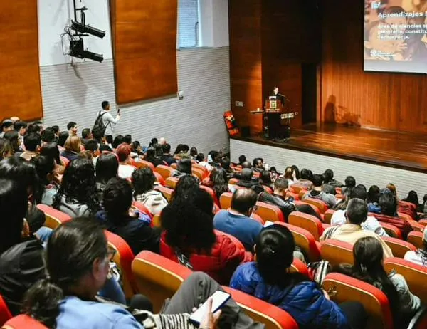 Nueva herramienta pedagógica para la enseñanza de las ciencias sociales en Bogotá 