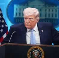 Trump ordena bloqueo naval en el estrecho de Ormuz: impacto global y tensión con Irán