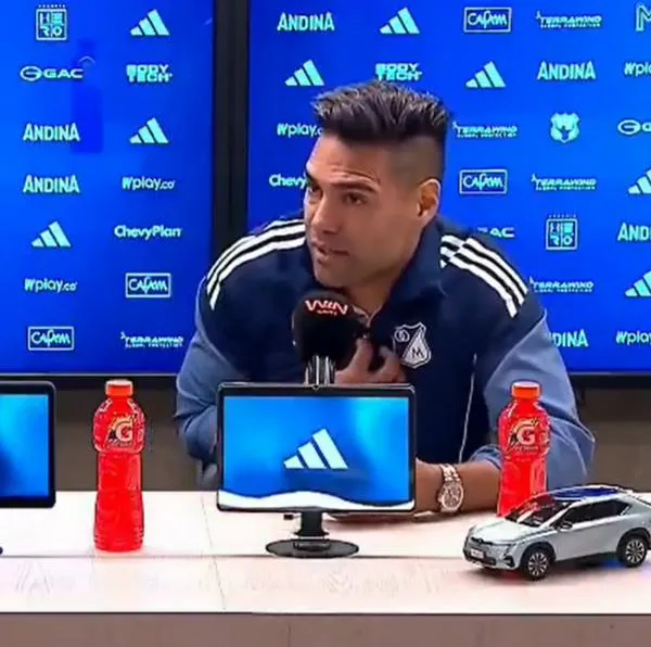 Falcao critica arbitraje en Millonarios vs Santa Fe y habla de penal no pitado