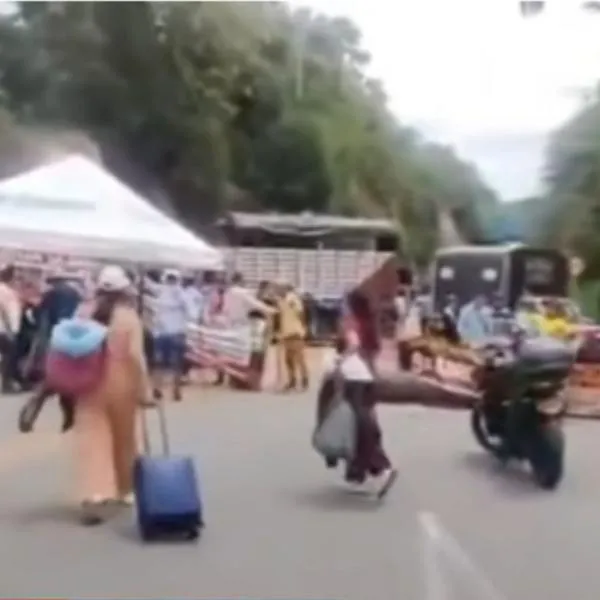 Tatiana Muñoz, vocera del paro en Santander, aclaró su situación política y denunció que avalúos catastrales están convirtiendo a campesinos en "ricos".