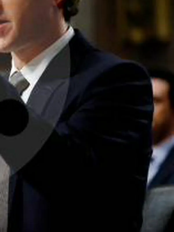 Más IA, menos humanidad: Meta trabaja en un avatar de Mark Zuckerberg para interactuar con sus empleados