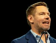 Escándalos sexuales y éticos provocan renuncias y abren la puerta a expulsiones en el Congreso de EE. UU.