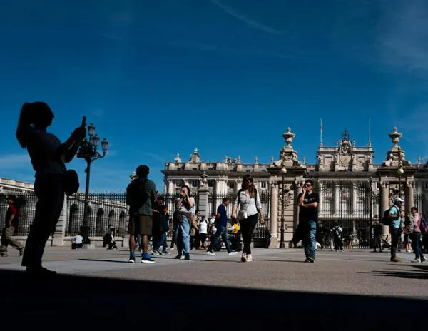 El Gobierno español aprueba la regularización masiva: ¿cómo será el proceso?