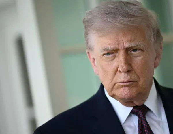 Trump afirma que EE. UU. podría destruir puentes y centrales eléctricas iraníes “en una hora”