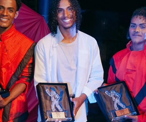 ‘Cali se mueve al ritmo del Rey del pop’, el concurso del imitador de Michael Jackson en el Bulevar del Oriente