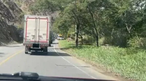 Habilitan paso en vía Cali-Loboguerrero, ¿qué vehículos podrán transitar en el sector?