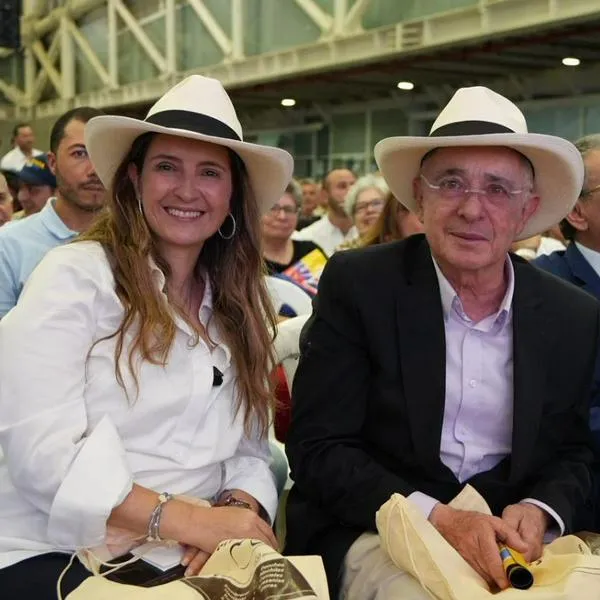 Álvaro Uribe denunció plan del ELN para atentar contra Paloma Valencia. Señaló a 'Pablito' y 'Antonio García' de estar detrás de la amenaza.