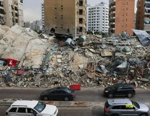 Violaciones a la tregua, retornos y destrucciones: así transcurrió el primer día del frágil alto el fuego