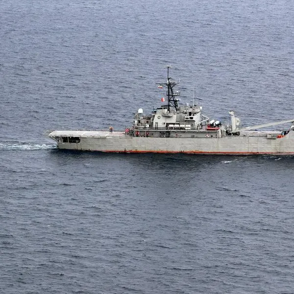 Irán vuelve a cerrar el estrecho de Ormuz por bloque de EEUU a sus puertos