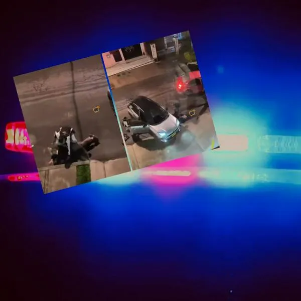 Momento en el que una pareja de adultos mayores es atracada en Galerías, Bogotá