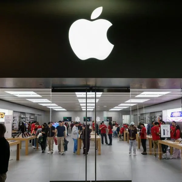 Tim Cook dejará de ser CEO de Apple en 2026 y asumirá nuevo rol en la empresa