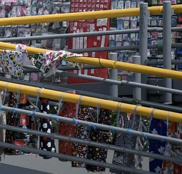 No más servicio de piercings: las prohibiciones en el espacio público para vendedores 