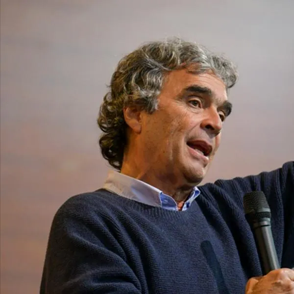 Sergio Fajardo rechazó condiciones de Iván Cepeda para debate que lo excluye