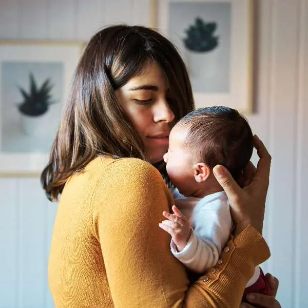 Salud mental de madres primerizas por decisiones sobre el cuidado de sus bebés