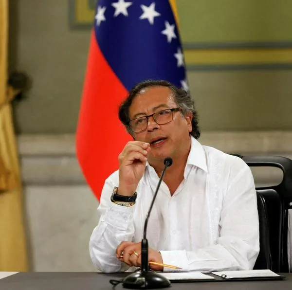 Gustavo Petro llegó a Caracas para reunirse con Delcy Rodríguez. Detalles de la cumbre binacional de seguridad, inteligencia y lucha contra el narcotráfico