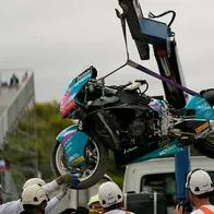 David Alonso tuvo duro accidente en Moto2 y destrozó la moto: dicen cómo está