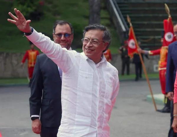 Delcy Rodríguez recibe a Petro en Caracas, cooperación y "desafíos fronterizos" en el centro de la agenda