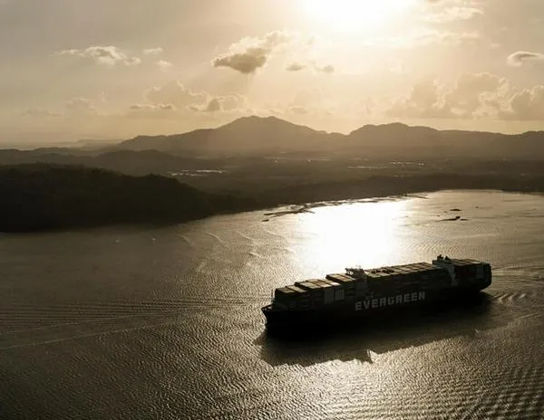 El canal de Panamá, gran ganador del bloqueo del estrecho de Ormuz