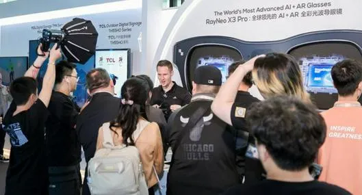 TCL le apuesta al futuro con innovación en televisores, IA y gafas inteligentes