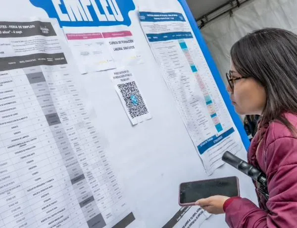 Con más de 2.000 vacantes, Bogotá realiza Feria de Empleo del sector construcción 