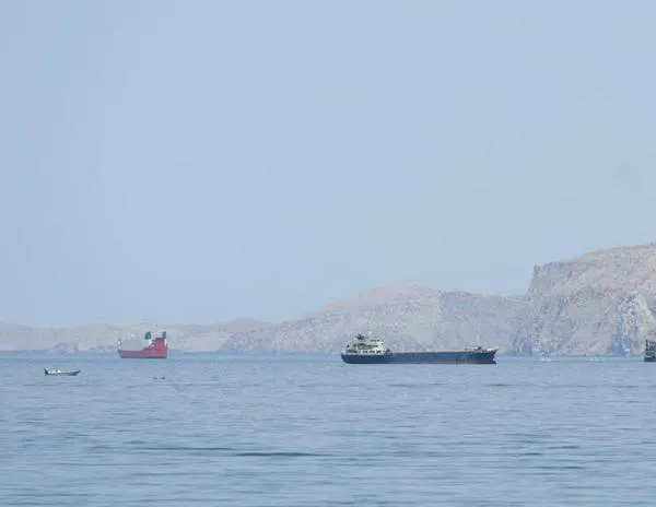 Irán propone reabrir el estrecho de Ormuz y pide a Estados Unidos que levante el bloqueo