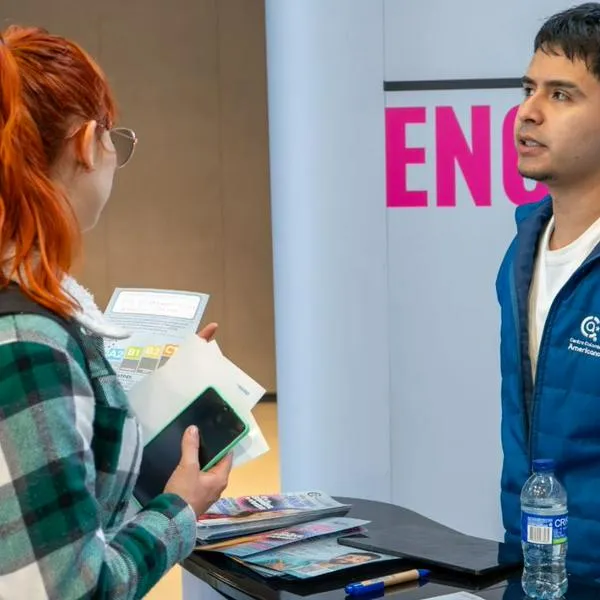 Feria de empleo ofrece cerca de 1.000 vacantes en más de 40 empresas en Bogotá