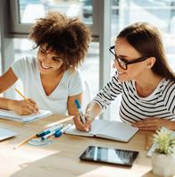 ¿Quiere estudiar y trabajar al tiempo? Claves para elegir una institución que se adapte a su vida