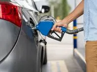 Cuánto subirá el precio de la gasolina desde el primero de mayo: será 400 pesos