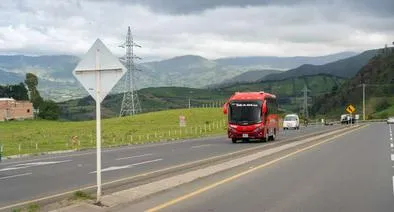Dónde es más barato ir en bus desde Bogotá a Zipaquirá, Sopó o Guatavita en 2026